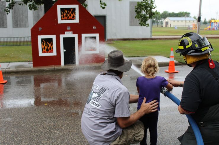 Fireman and kid - great shot.JPG